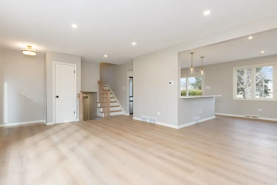 8518 Candlelight West Drive, Willow Springs, IL 60480 - #3