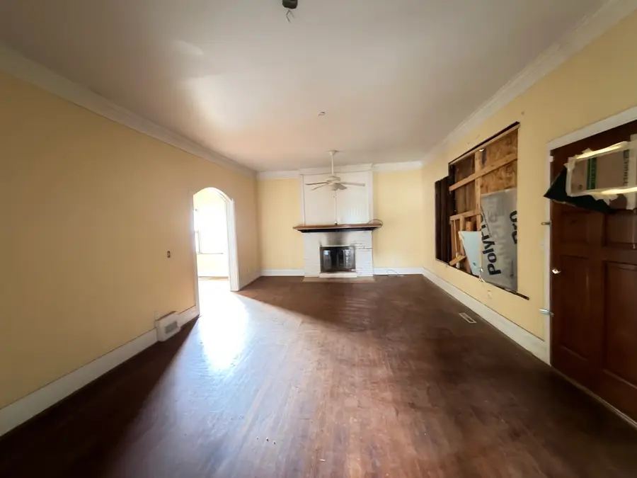 101 5th Street, Carmi, IL 62821 - #3