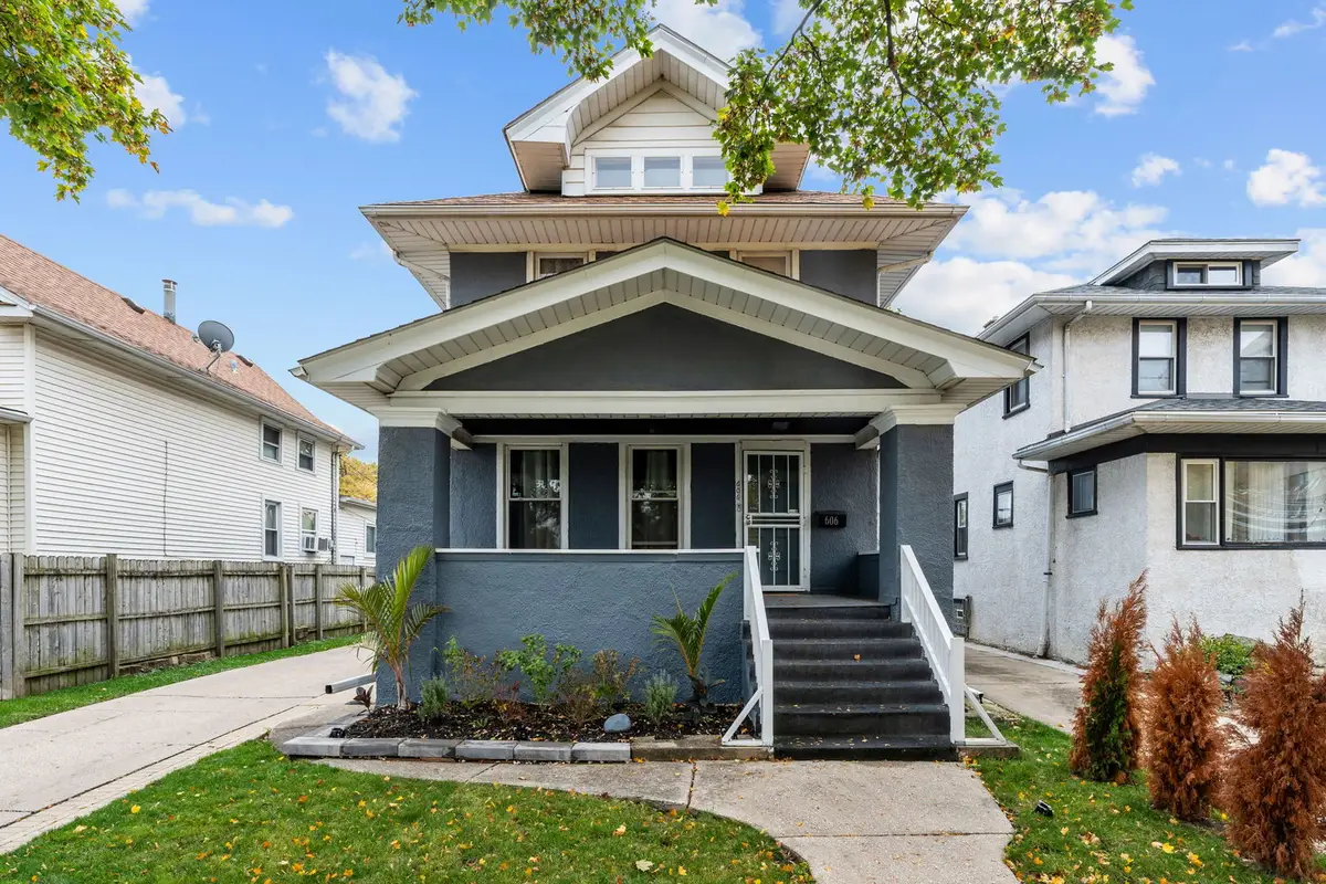 606 S 2nd Avenue, Maywood, IL 60153 - #1