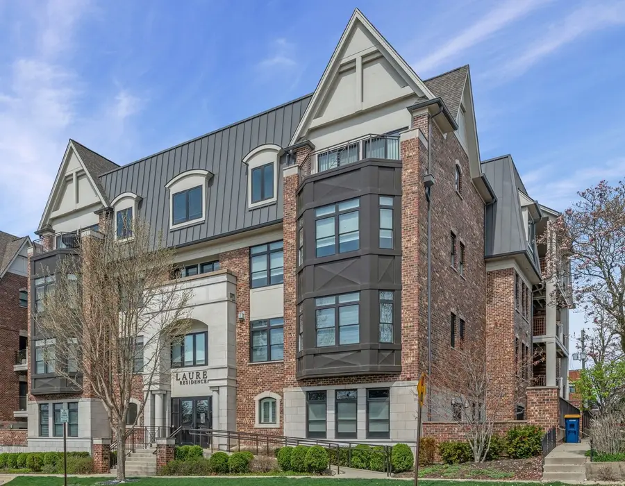 815 Laurel Avenue #403, Highland Park, IL 60035 - #2