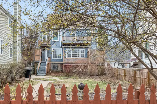 2149 W Eastwood Avenue, Chicago, IL 60625