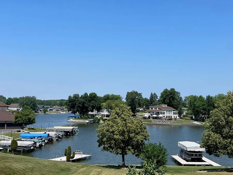 5065 Spinnaker Lane #D, Crown Point, IN 46307 - #2