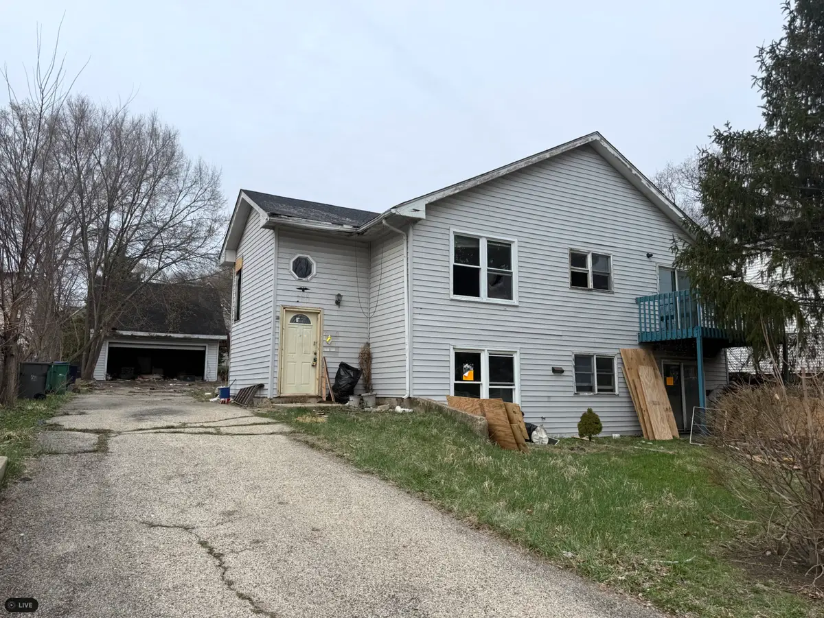 258-260 Ann Street, Elgin, IL 60120 - #1