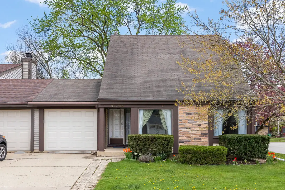 30W050 Mulberry Court, Warrenville, IL 60555 - #1