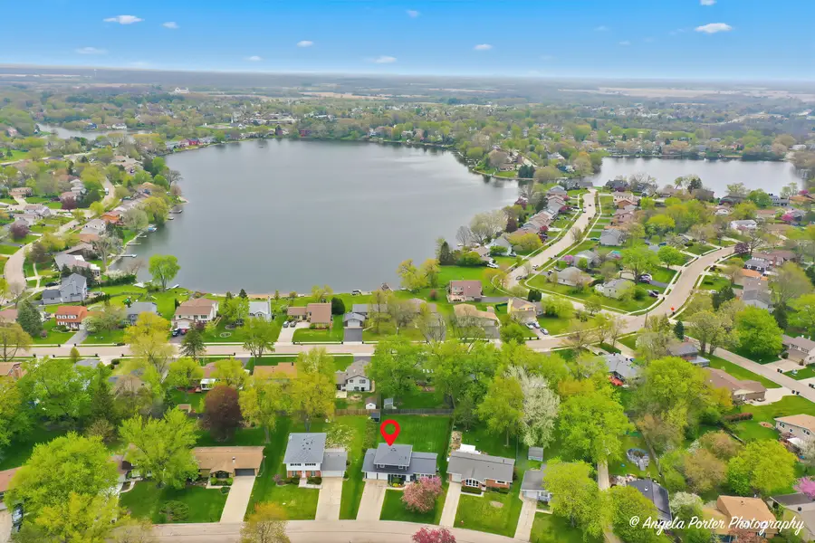 412 Surrey Lane, Lindenhurst, IL 60046 - #3