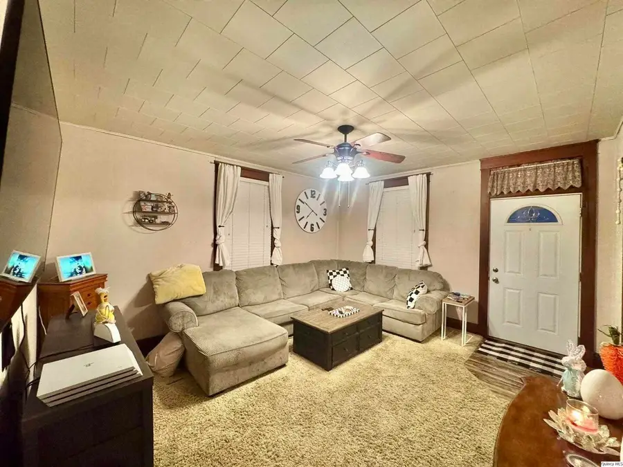 423 N 14, Quincy, IL 62301 - #3