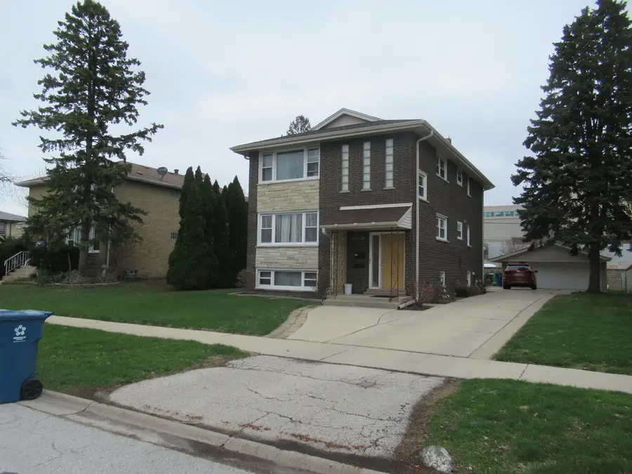 9405 S Kolmar Avenue, Oak Lawn, IL 60453 - #3