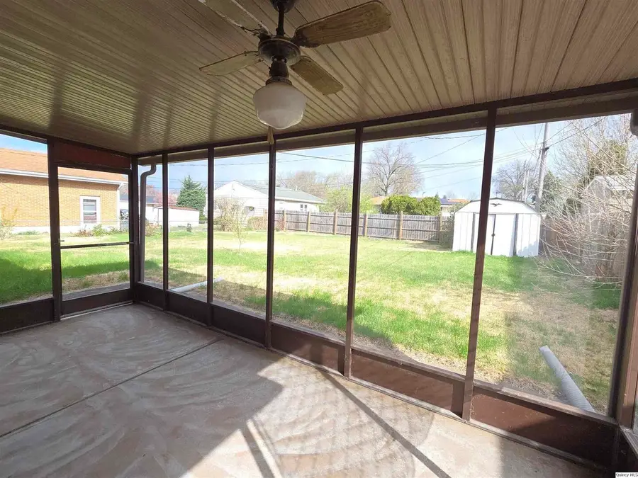 3605 Lindell Ave., Quincy, IL 62305 - #2