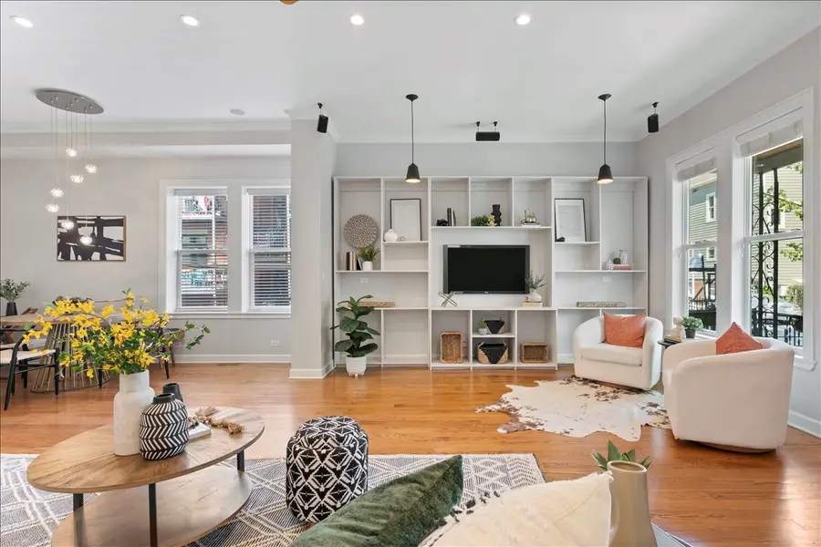 2760 W Saint Mary Street, Chicago, IL 60647 - #2