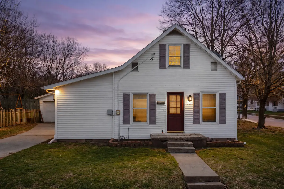 701 E Buchanan Street, Bloomington, IL 61701 - #1