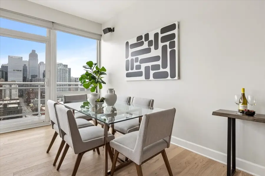 757 N Orleans Street #2206, Chicago, IL 60654 - #3