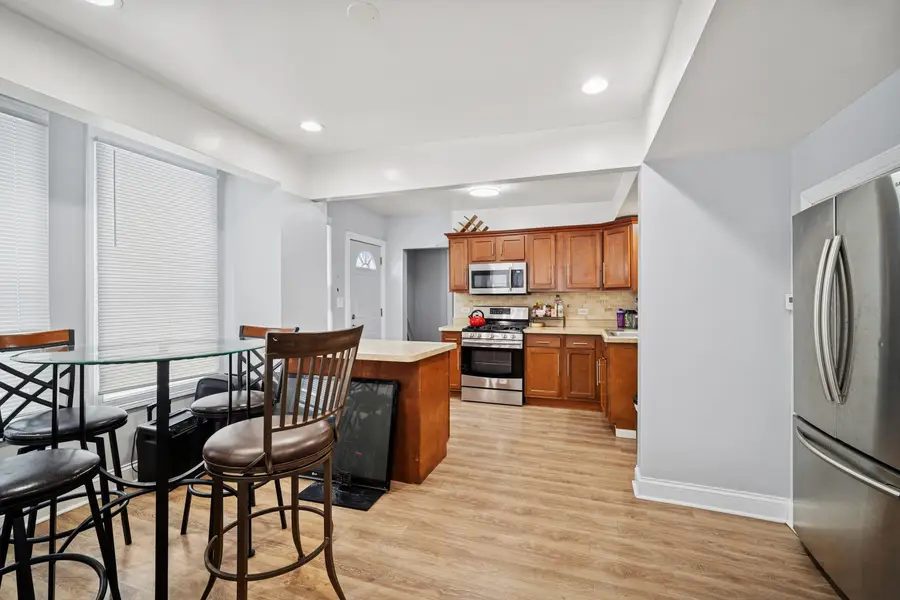 10-12 N Park Avenue, Waukegan, IL 60085 - #3