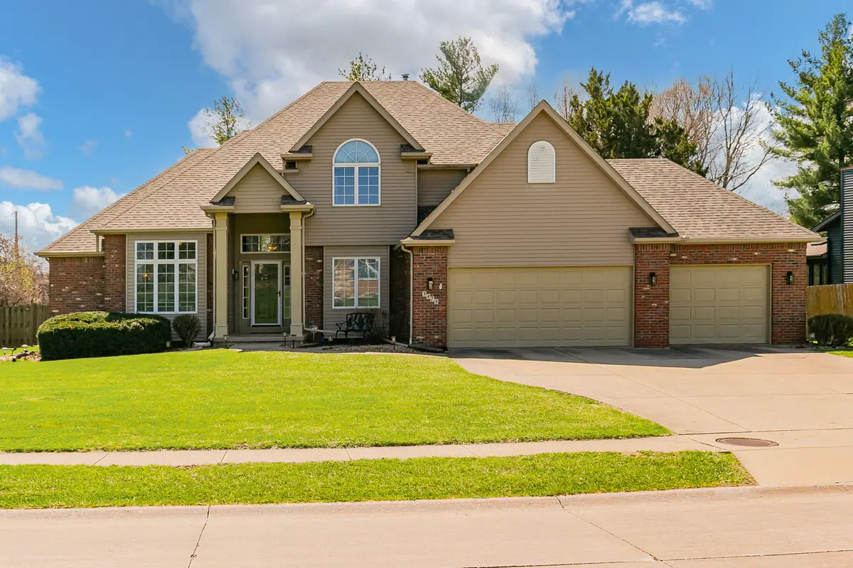 3475 Lundy Lane, Bettendorf, IA 52722 - #1