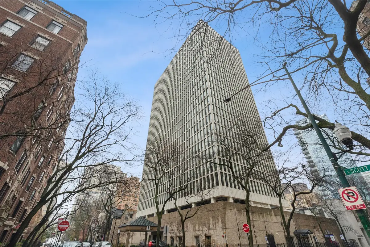 1 E Scott Street #1112, Chicago, IL 60610 - #1
