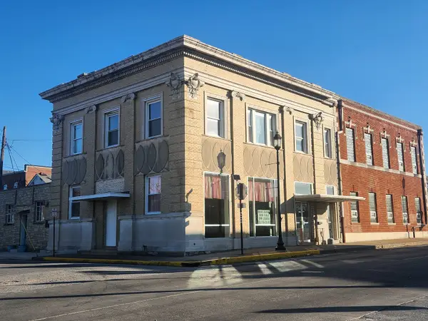 17 W Water Street, Pinckneyville, IL 62274