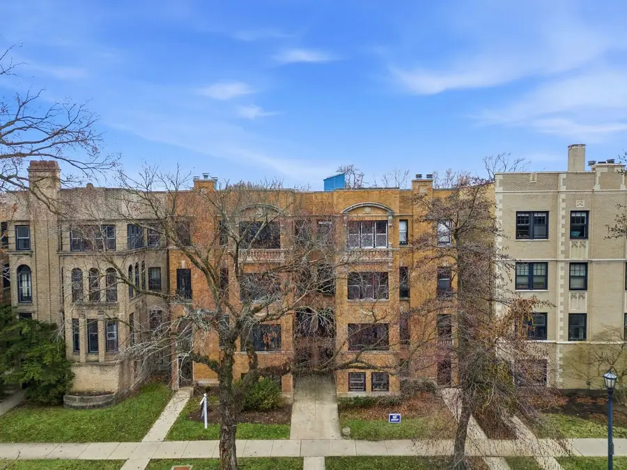 540 Sheridan Road #3, Evanston, IL 60202 - #2