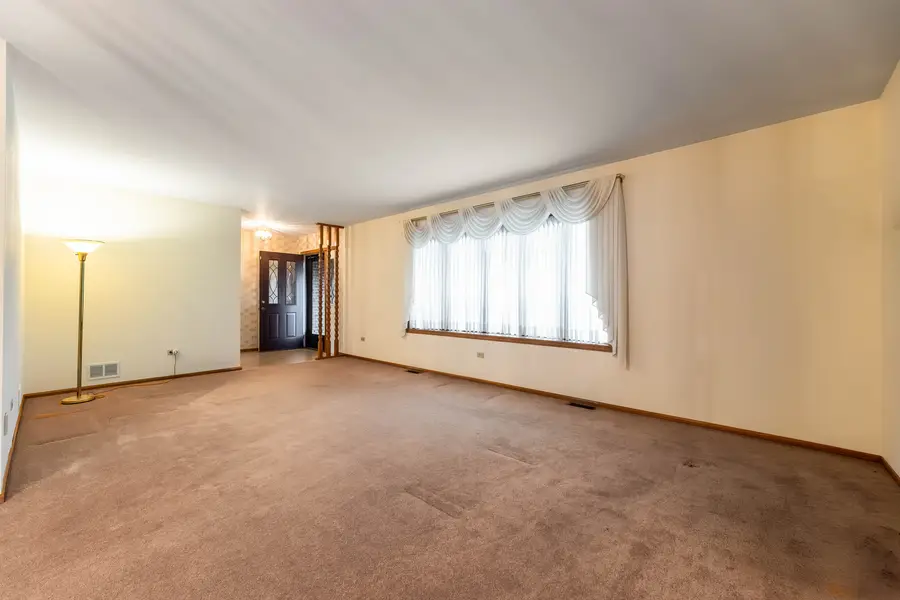 8847 Meade Avenue, Oak Lawn, IL 60453 - #2