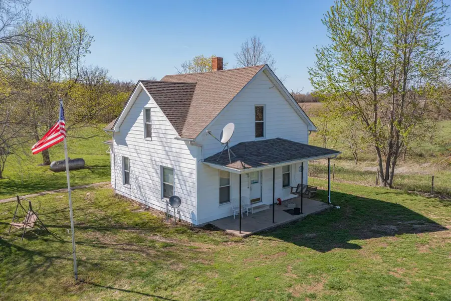 5568 Lois Lane, Salem, IL 62881 - #2