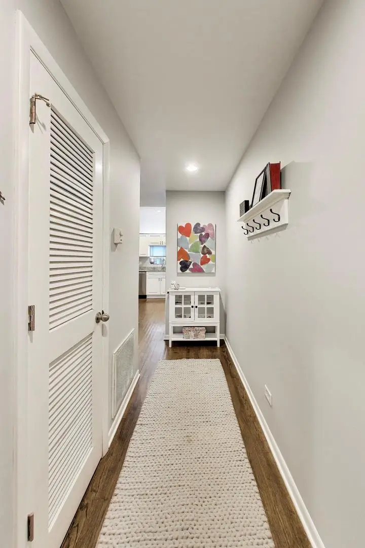 1962 W Lawrence Avenue #201, Chicago, IL 60640 - #2