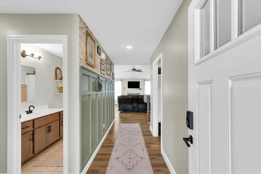 712 Cates Drive, Mahomet, IL 61853 - #2