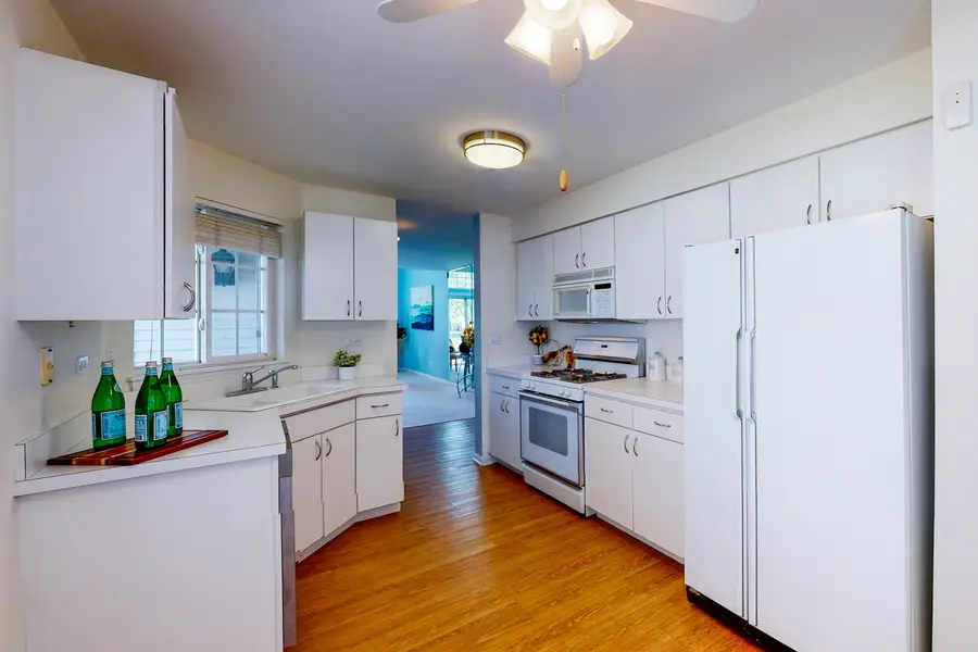 1060 Providence Lane, Buffalo Grove, IL 60089 - #3