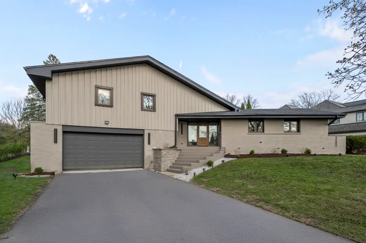 3492 Whirlaway Drive, Northbrook, IL 60062 - #1