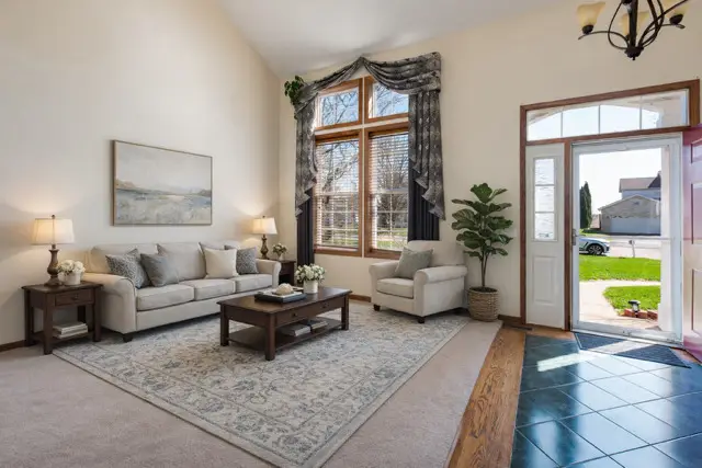 323 Mallard Lane, Sugar Grove, IL 60554 - #3