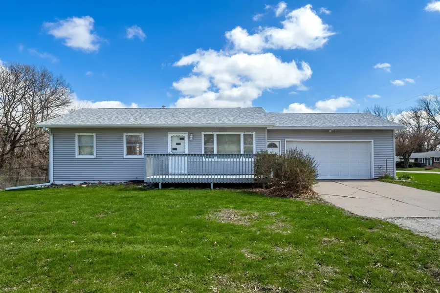 1107 Idaho Avenue, Davenport, IA 52804 - #2