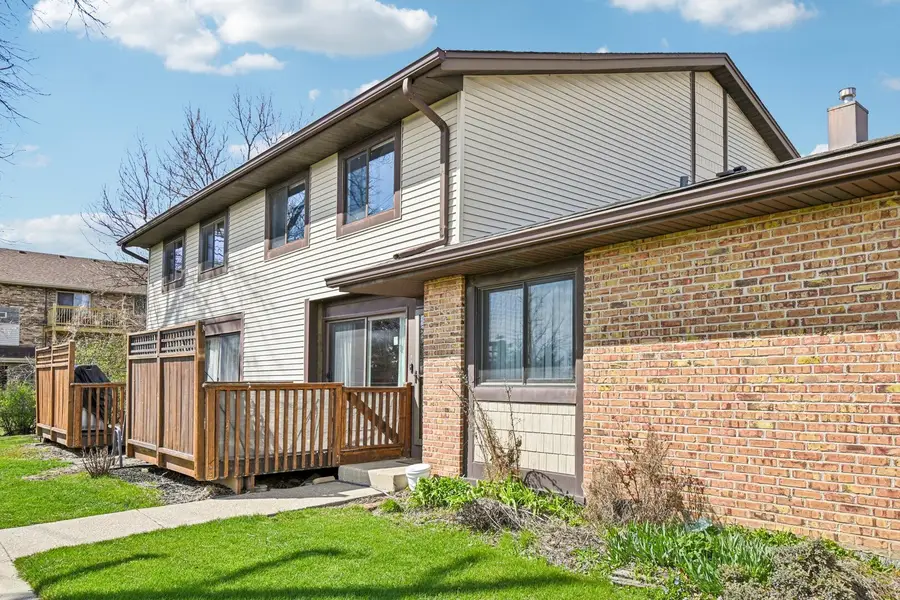 8338 Portsmouth Drive #B, Darien, IL 60561 - #2