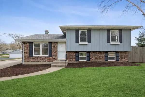 2504 N Boulevard View Avenue, Waukegan, IL 60087