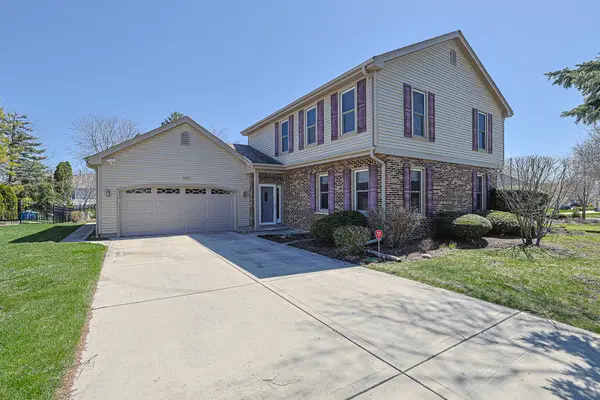 229 Tudor Lane, Schaumburg, IL 60193