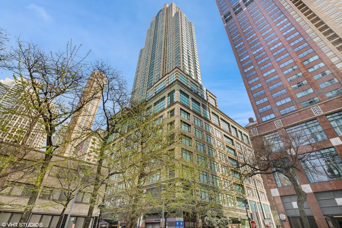 100 E Huron Street #2903, Chicago, IL 60611 - #1