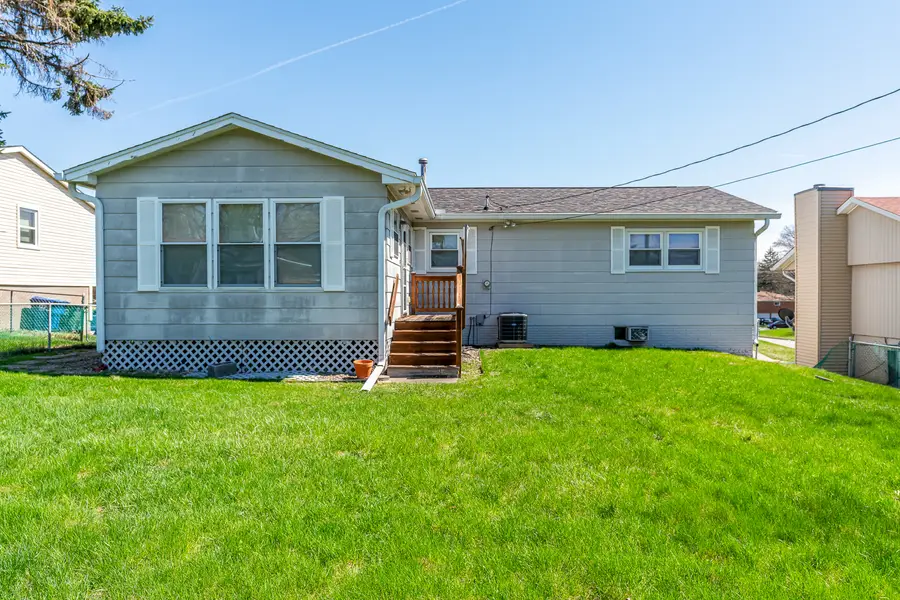 2610 N Dittmer Street, Davenport, IA 52804 - #3