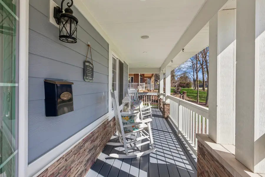 422 Logan Avenue, Geneva, IL 60134 - #3