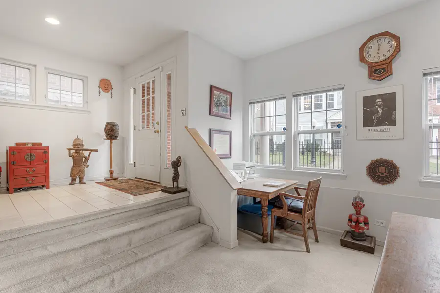 4922-B S Cornell Avenue, Chicago, IL 60615 - #3