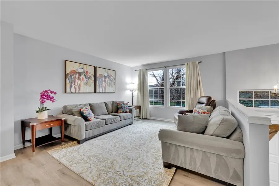 404 Belvedere Lane, Aurora, IL 60502 - #3