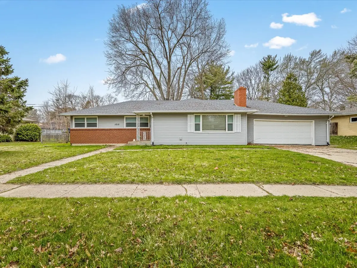 1012 Chelsea Avenue, Rockford, IL 61107 - #1