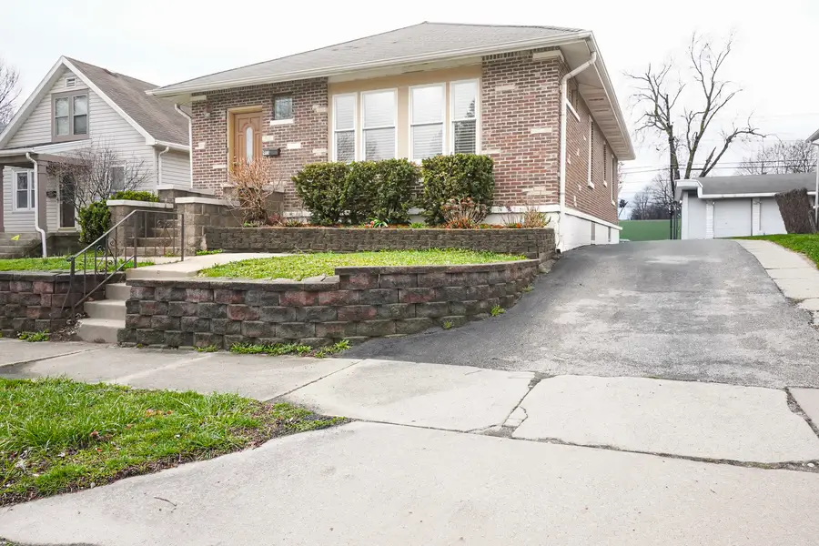 913 Oakland Avenue, Joliet, IL 60435 - #2