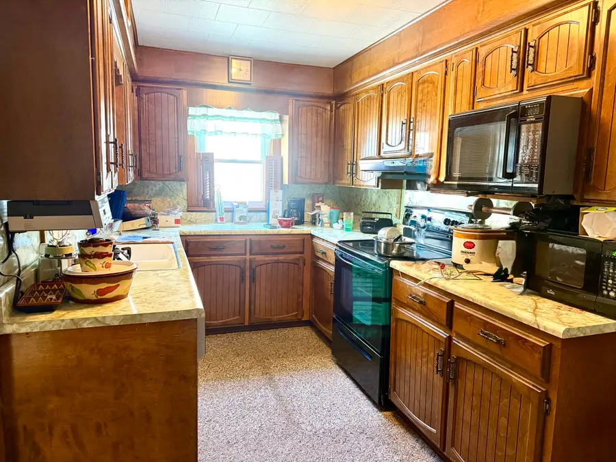 712 S Virginia Avenue, Marion, IL 62959 - #3