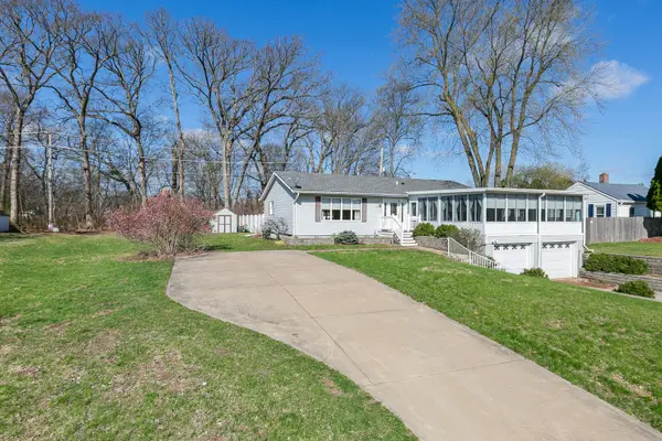 3215 53rd Street, Moline, IL 61265