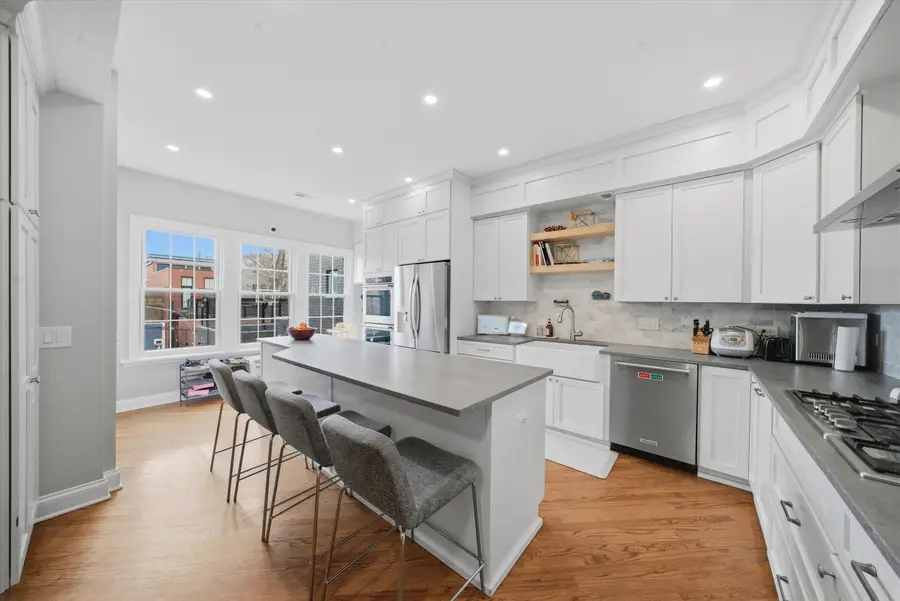 1532 W Oakdale Avenue, Chicago, IL 60657 - #2