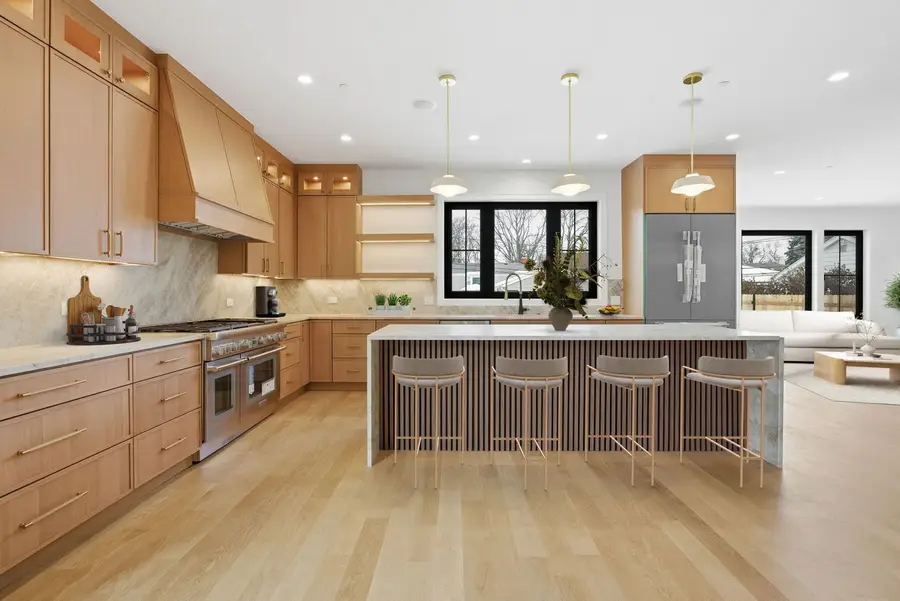 1100 Lois Avenue, Park Ridge, IL 60068 - #2