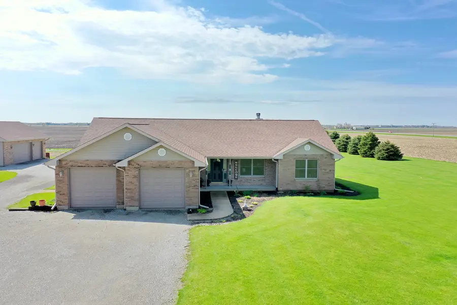 13042 E 10500n Road, Grant Park, IL 60940 - #2