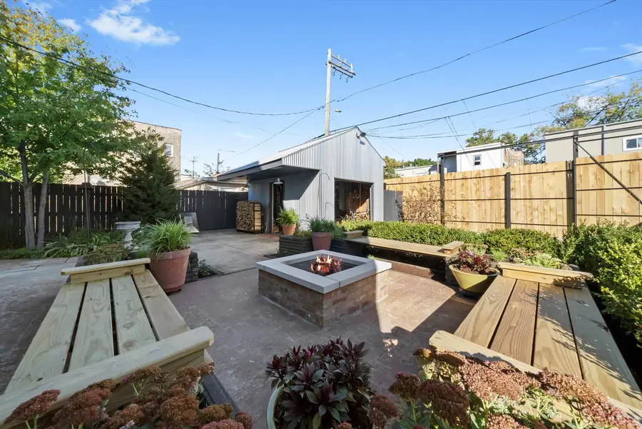 1529 N Harding Avenue, Chicago, IL 60651 - #2