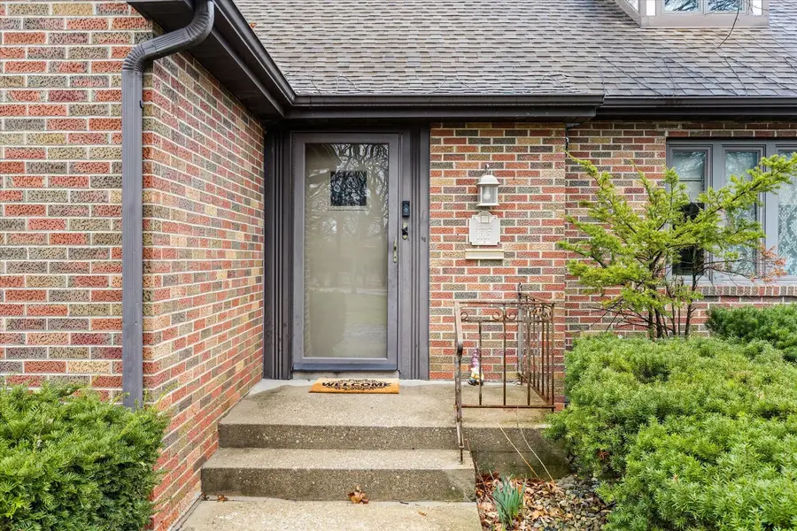 1015 N Lowden Road, Streator, IL 61364 - #3