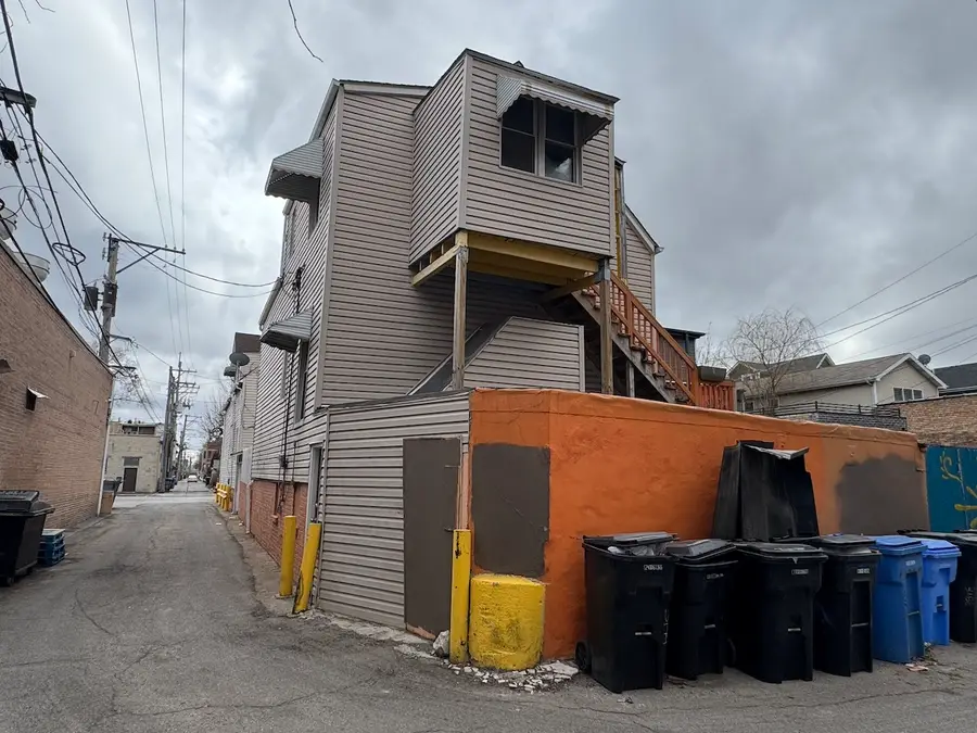 2814 W Fletcher Street, Chicago, IL 60618 - #3