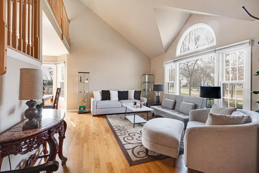 2212 Magnolia Court W, Buffalo Grove, IL 60089 - #3