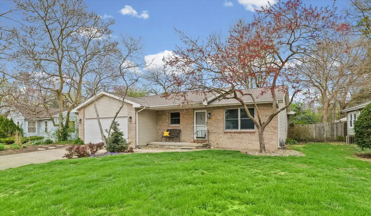 1706 Chevy Chase Drive, Champaign, IL 61821 - #1
