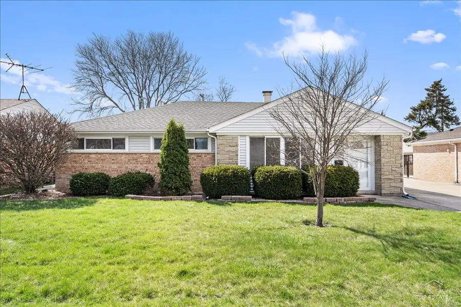 1028 W Villa Drive, Des Plaines, IL 60016 - #2