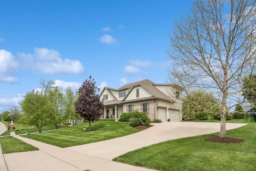 6858 Grover Station, Bettendorf, IA 52722 - #3
